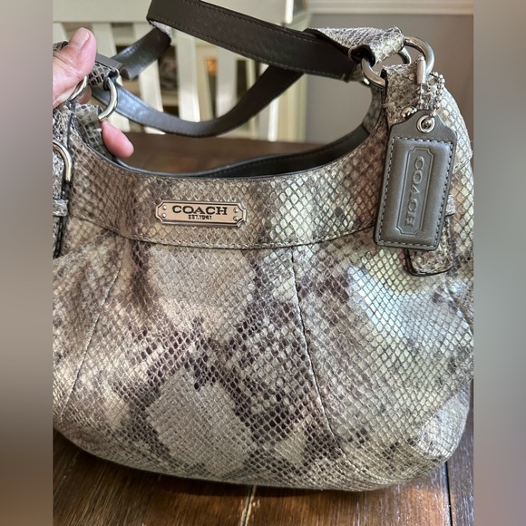 Coach tote/hobo bag - Picture 12 of 16